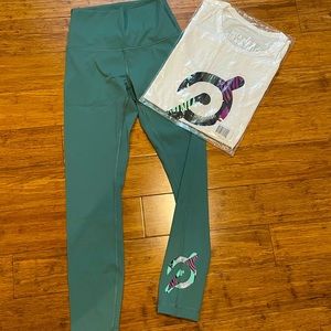 NWT Peloton Jungle Tank/Leggjngs Set Small